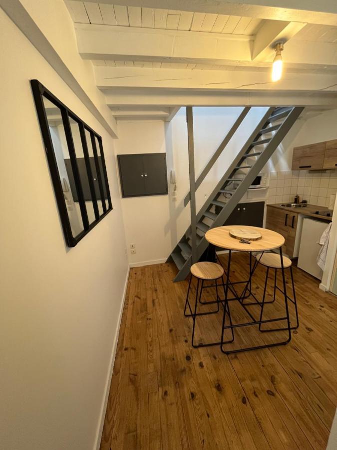 Logement Au Coeur De Dole Esterno foto