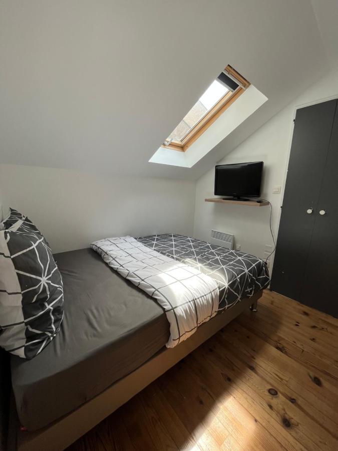 Logement Au Coeur De Dole Esterno foto